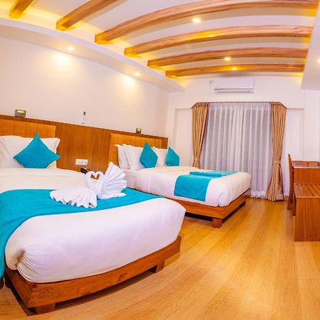 Pokhara Alpine And Springs Hotel Exterior foto