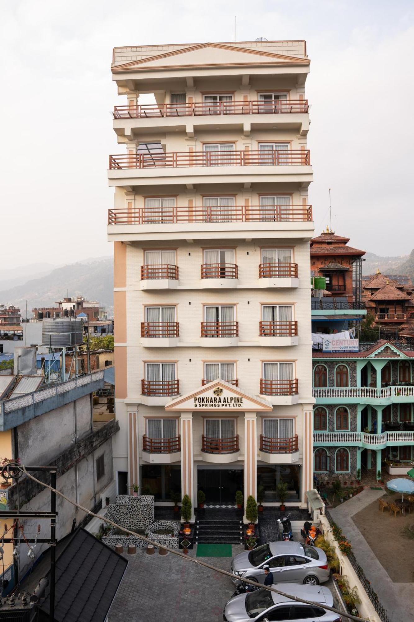 Pokhara Alpine And Springs Hotel Exterior foto